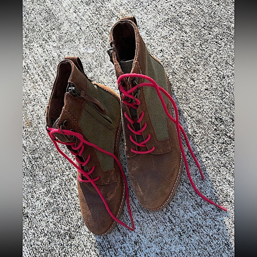 TOMS Women Boots